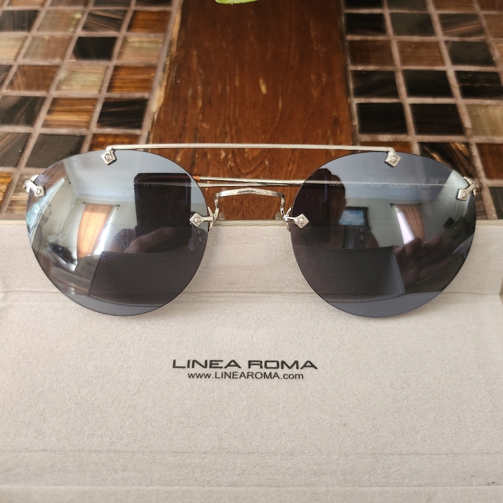 Linea Roma Sunglasses with case - Picture 2 of 7